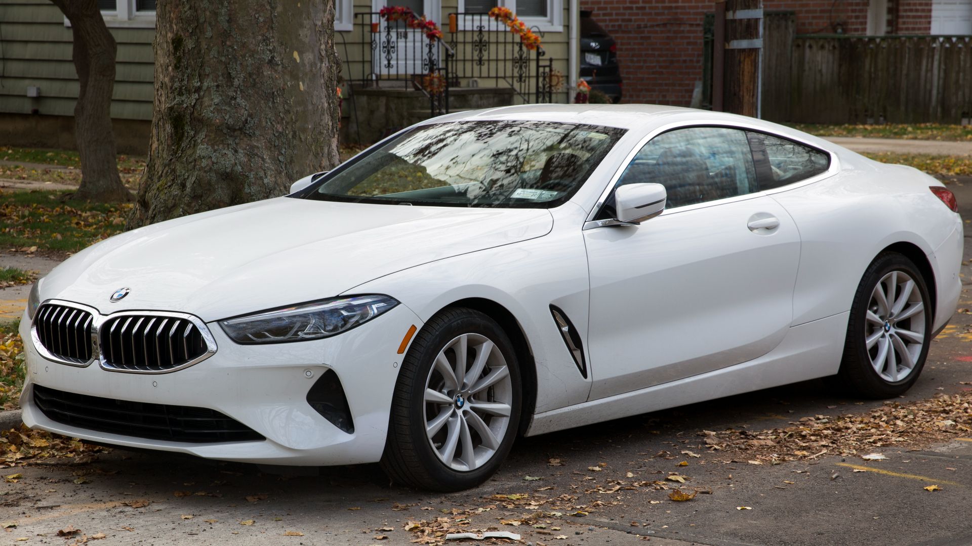 File:2020 BMW 840i xDrive in Alpinweiss, front left.jpg