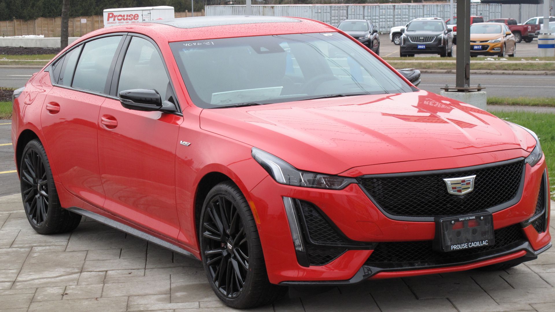 File:2021 Cadillac CT5-V, Front Right 2, 11-21-2021.jpg