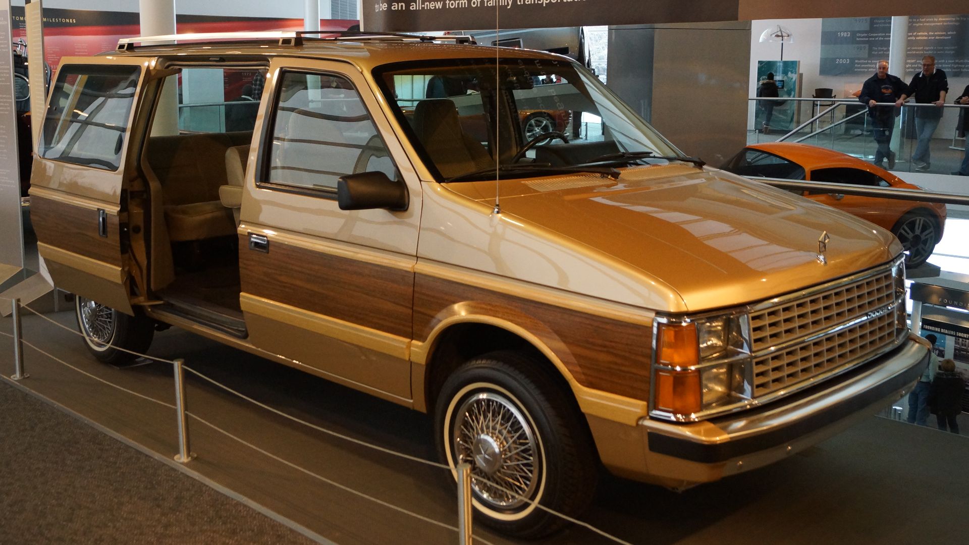 File:1984 Dodge Caravan LE (31402563930) (cropped).jpg