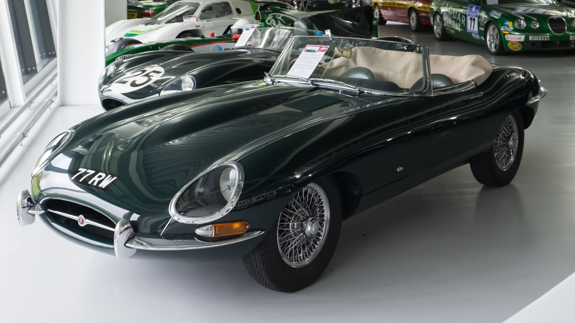 File:Jaguar E-Type Series 1 3.8 Litre 1961.jpg