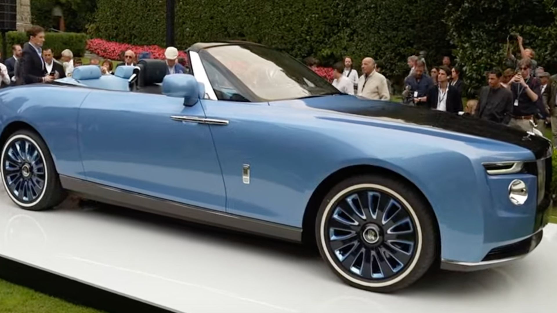 File:Rolls-Royce Boat Tail side.png