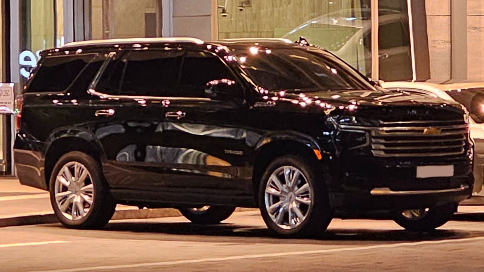 File:Chevrolet Tahoe High Country GMTT1XX Black (3).jpg