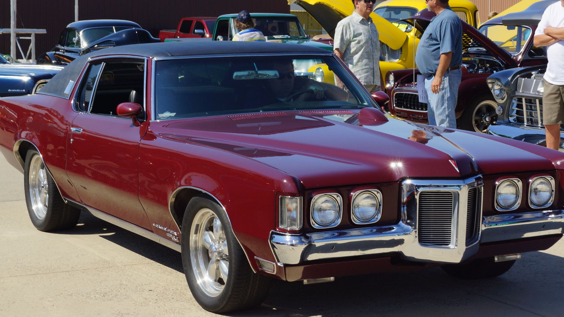 File:1969 Pontiac Grand Prix SJ; Annandale, MN (43237184512).jpg