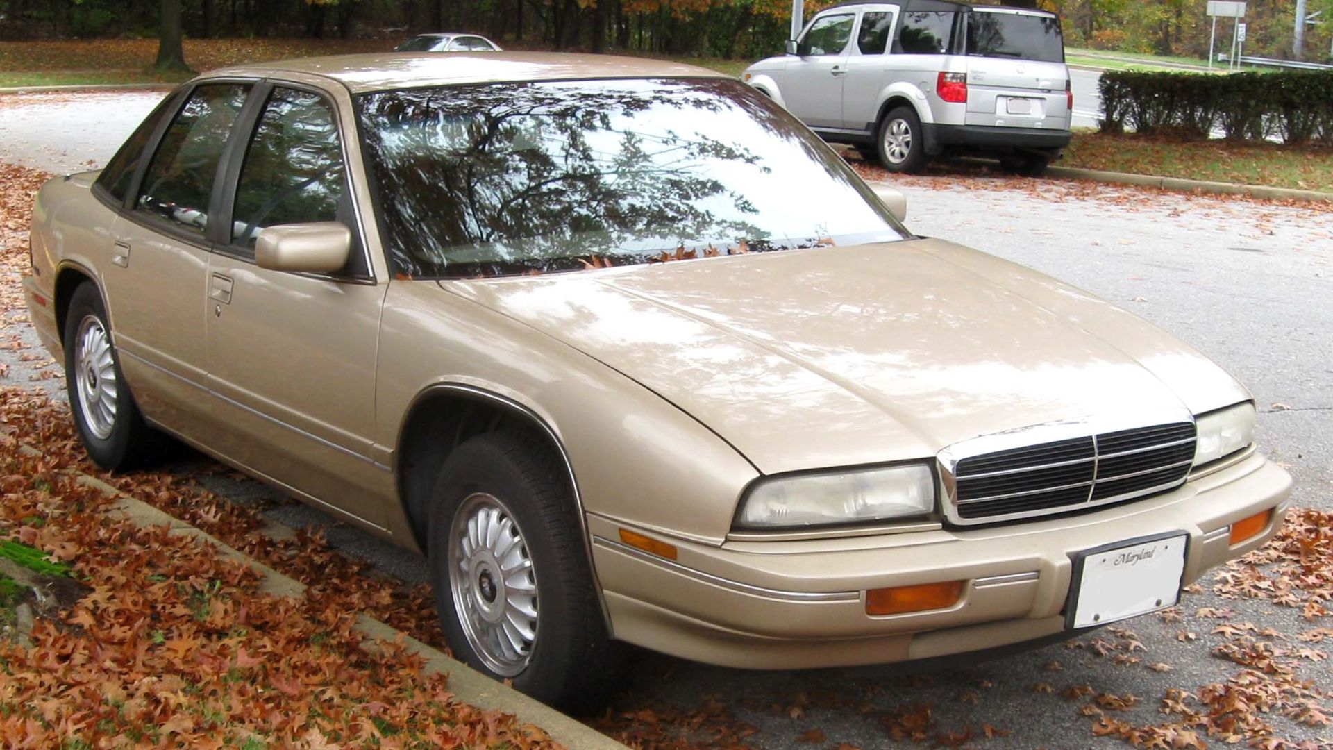 File:Buick Regal 1 -- 10-30-2009.jpg