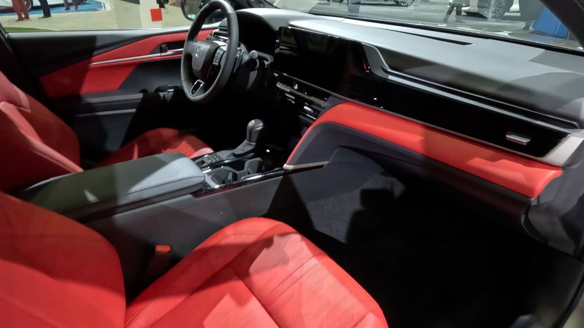 File:2025 Toyota Camry Hybrid XSE (United States) interior.png