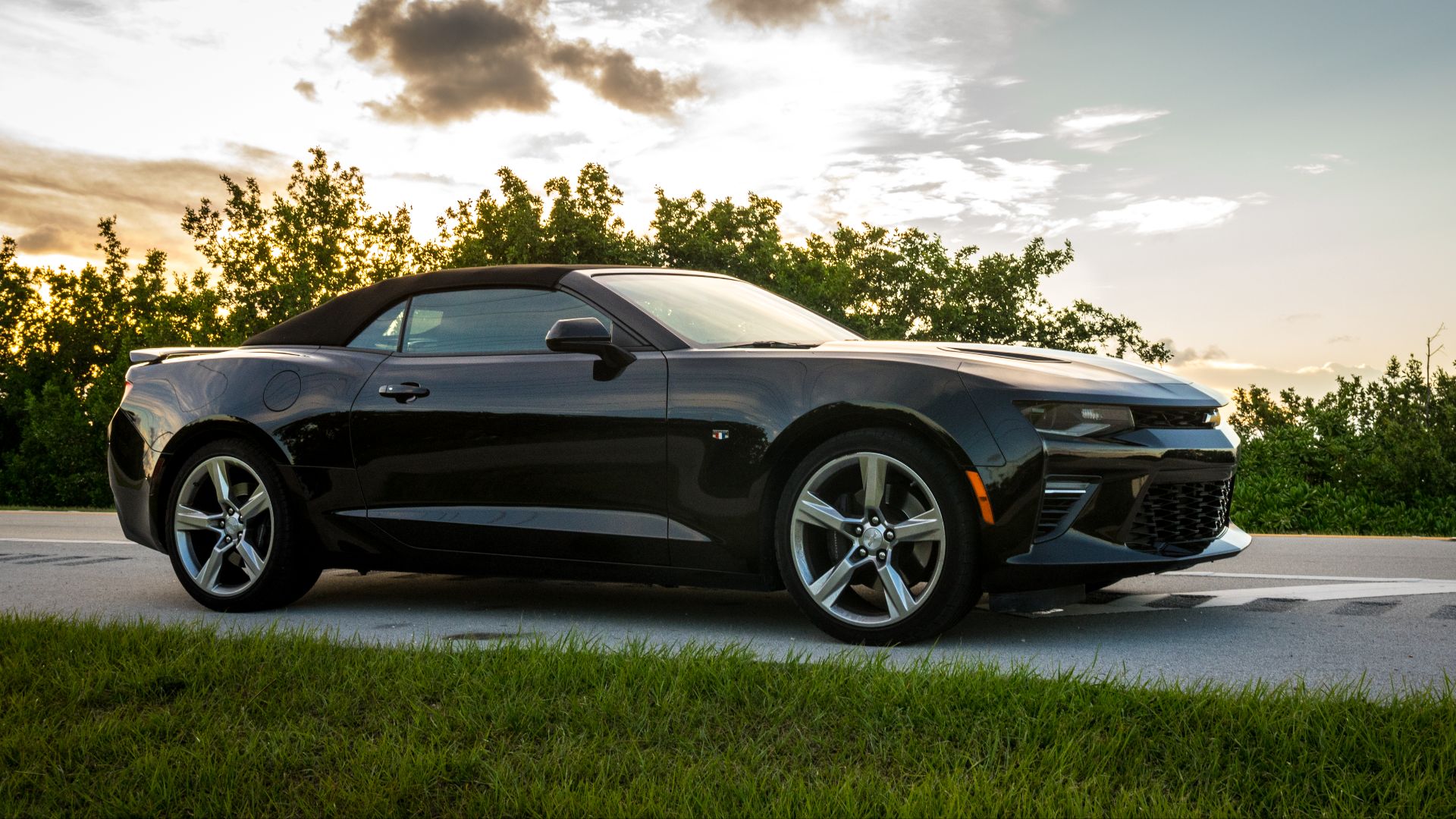 File:Chevrolet Camaro SS - the most beautiful rental car.jpg