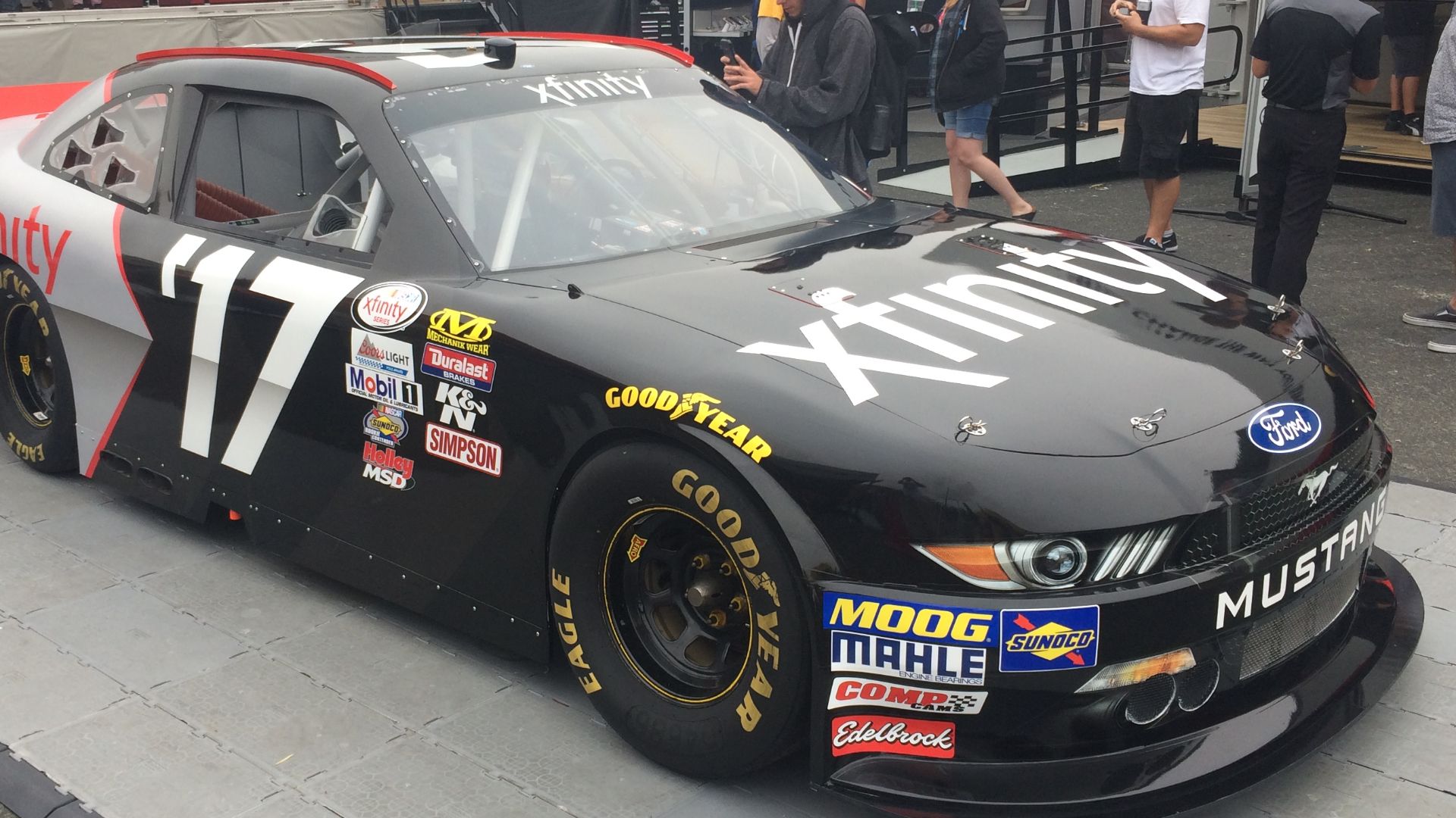 File:NASCAR '17 Ford Mustang Xfinity Series.jpg