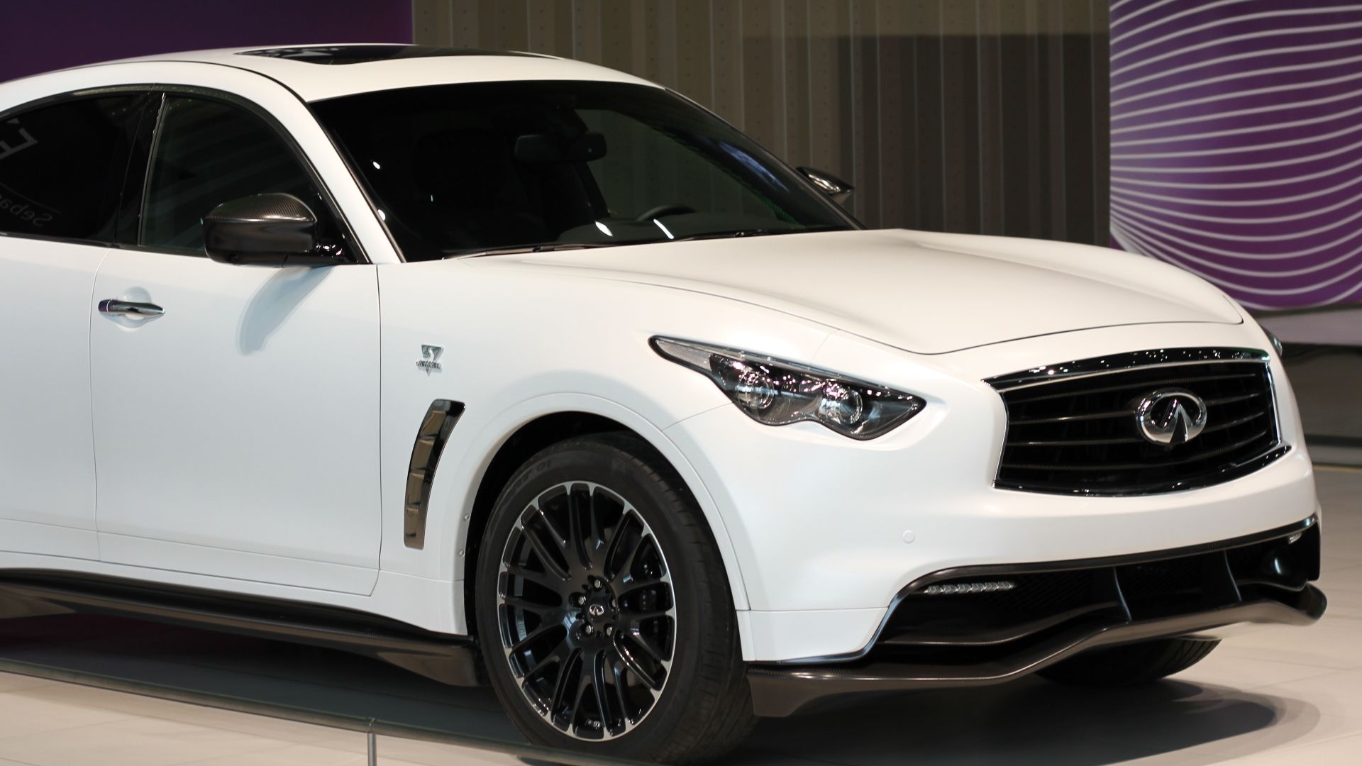File:Infiniti FX Sebastian Vettel Version.jpg