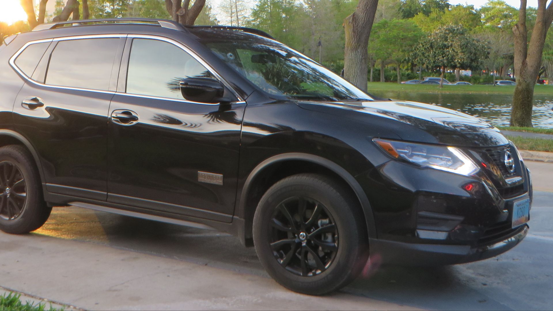 File:Star Wars Celebration Orlando 2017 Nissan Rogue Rogue One Star Wars Limited Edition.jpg