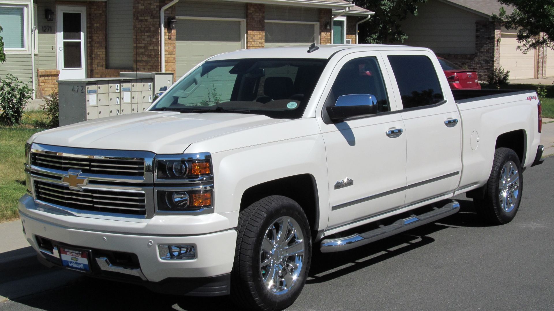 File:Chevrolet Silverado Crew Cab, July 2014.jpg
