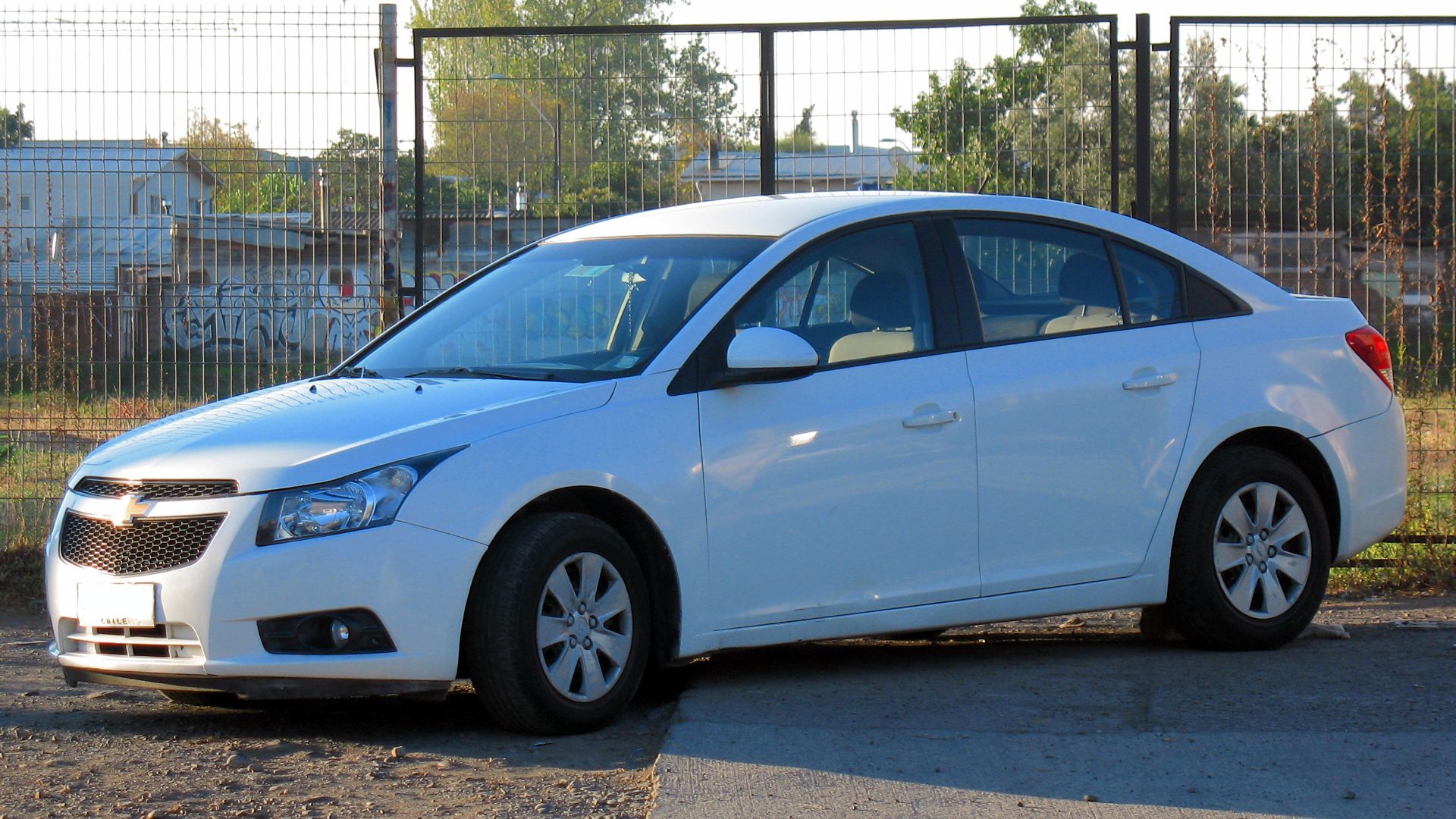 File:Chevrolet Cruze LS 2010 (26877805667).jpg