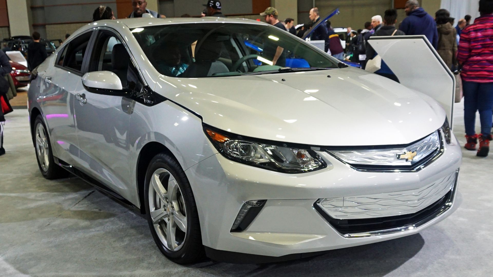 File:Chevrolet Volt WAS 2017 1739.jpg