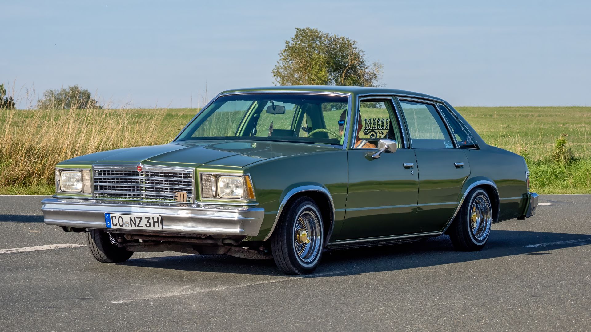 File:Leimershof 7. US-Car-TreffenChevrolet Malibu-20230909-RM-165719.jpg