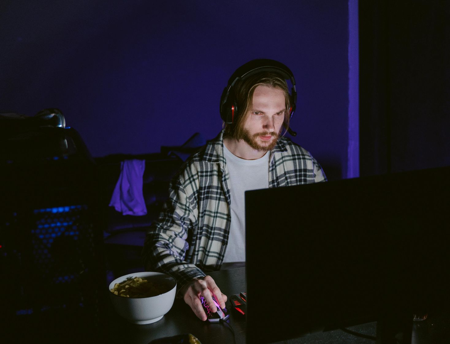 Gaming As An Adult: 20 Things Only Adult Gamers Will Understand