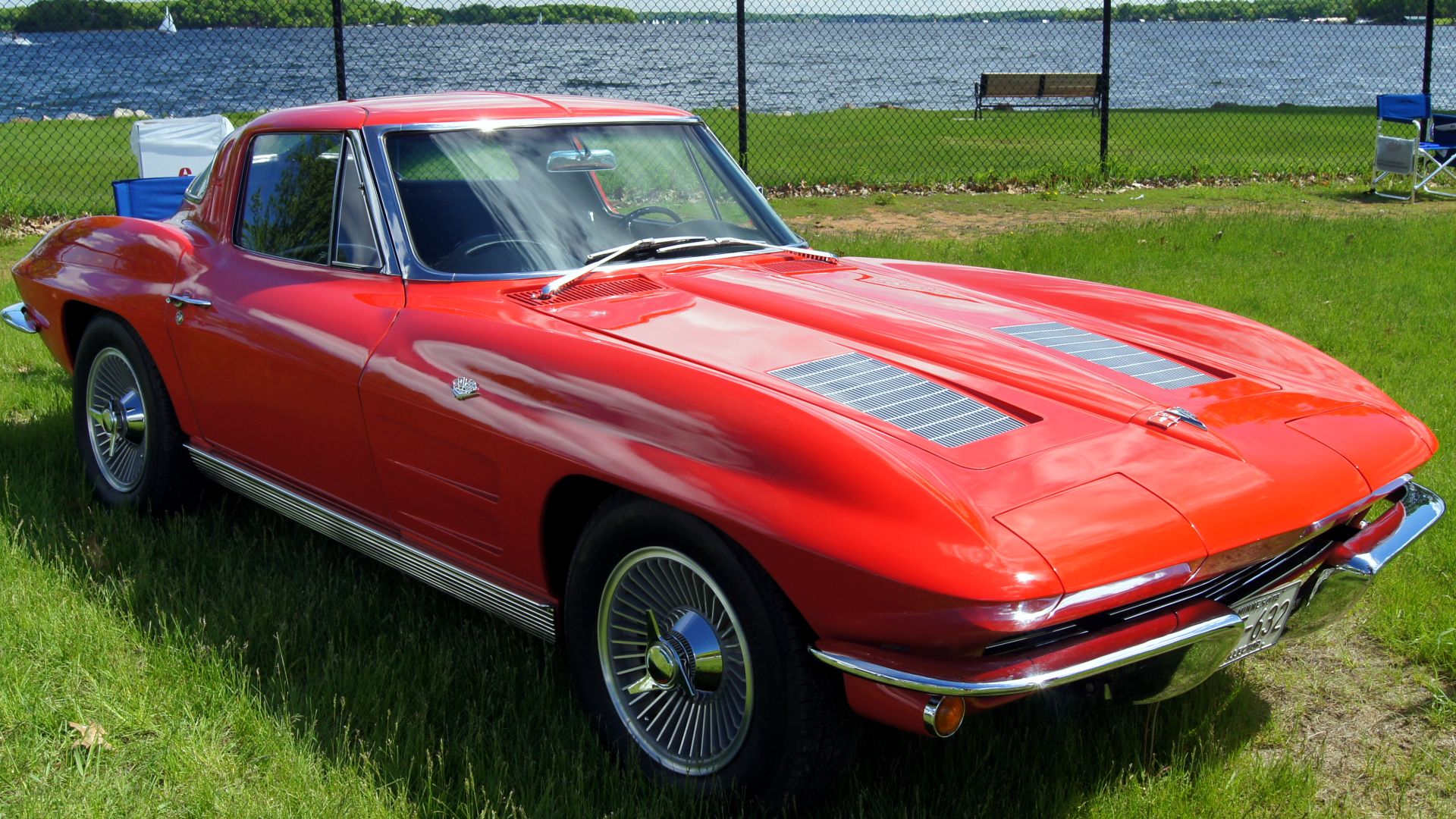 File:63 Chevrolet Corvette Sting Ray (8941852883).jpg