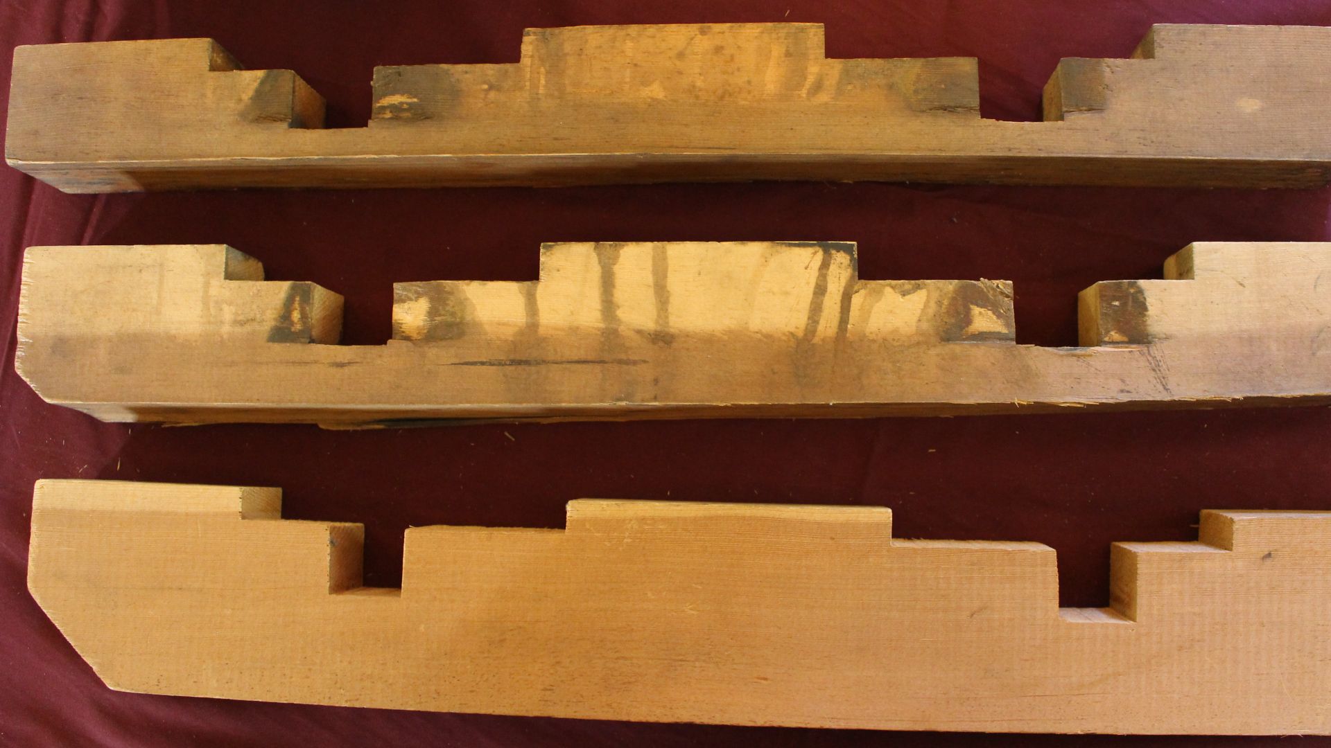 File:Brake blocks of a San Francisco cable car, in three different states of usage.jpg