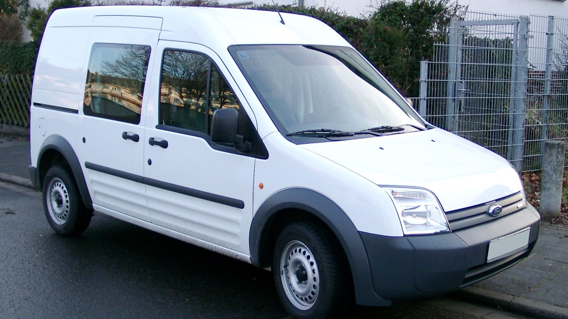 File:Ford Transit Connect front 20080110.jpg