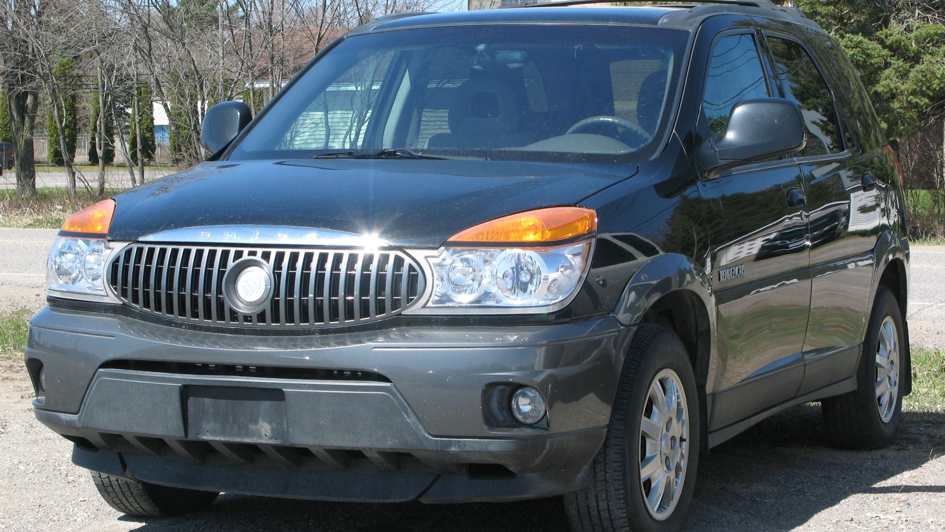 File:Buick Rendezvous, Front Left, 04-18-2021.jpg
