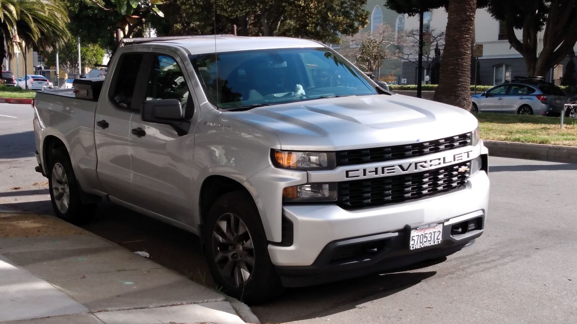 File:2020 Chevrolet Silverado 1500 Custom.jpg