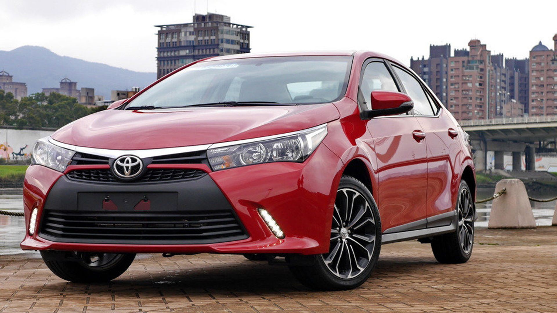 File:Corolla x front.jpg