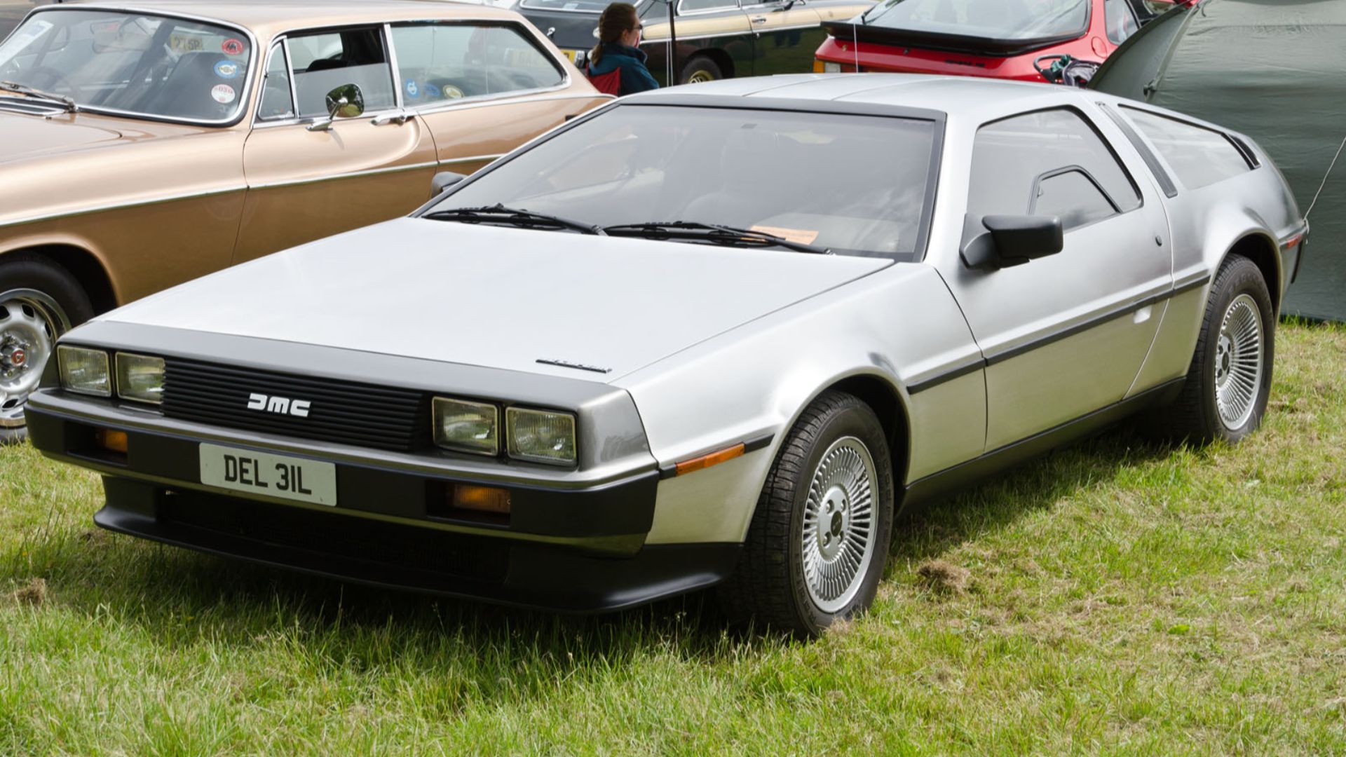 File:DeLorean DMC-12 (1982).jpg