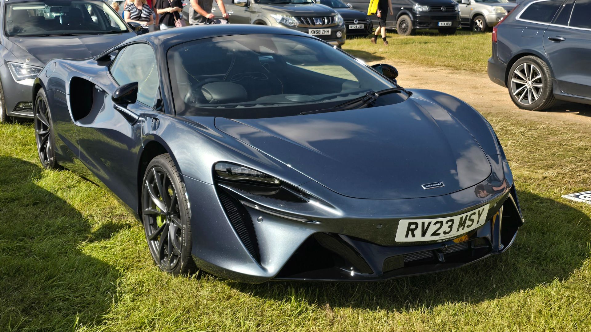 File:2023 McLaren Artura 14.jpg