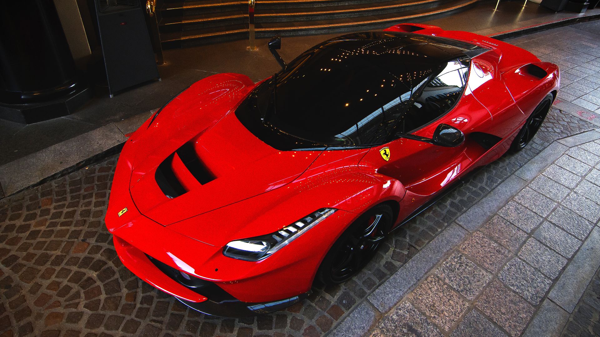 File:Ferrari LaFerrari (15715754380).jpg