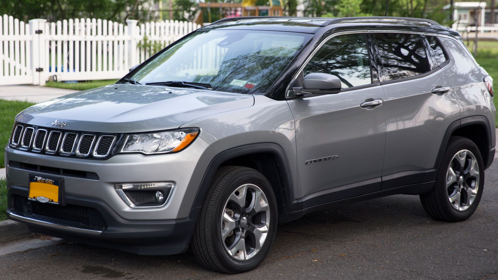File:2021 Jeep Compass Limited 4WD in Billet Silver Metallic, front left.jpg