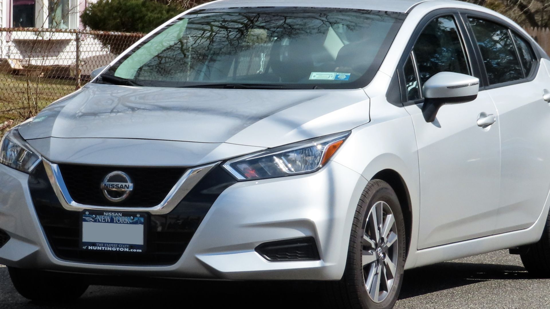 File:2020 Nissan Versa SV 1.6L, front 2.29.20.jpg