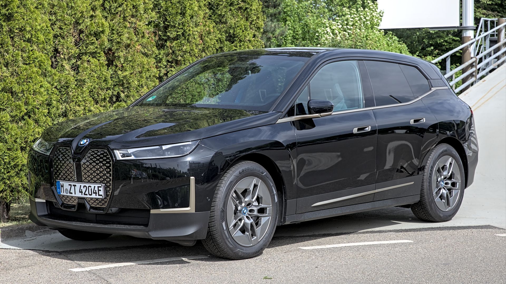 File:BMW iX 1X7A0304.jpg