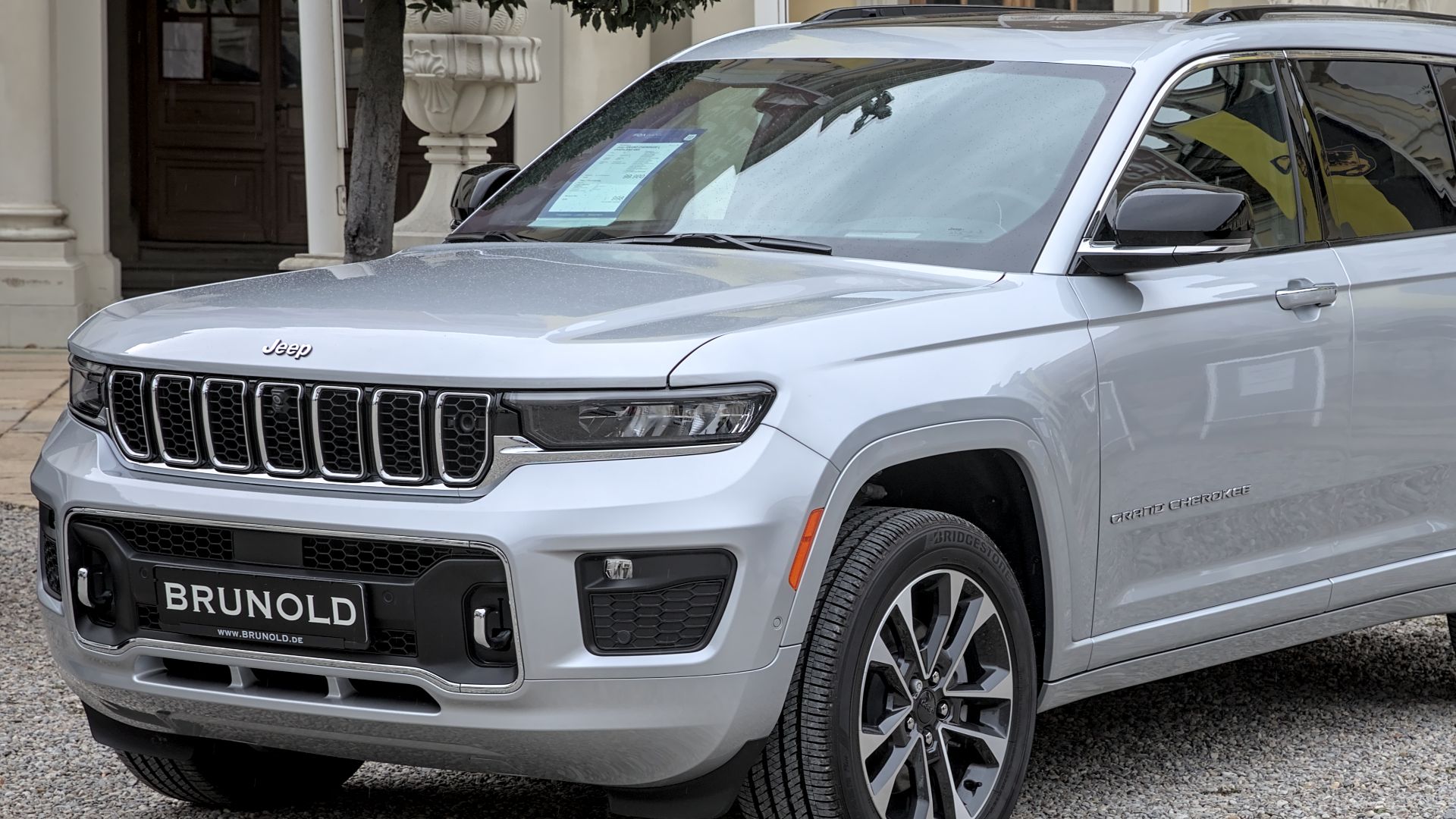 File:Jeep Grand Cherokee L Overland Automesse Ludwigsburg 2022 1X7A5918.jpg