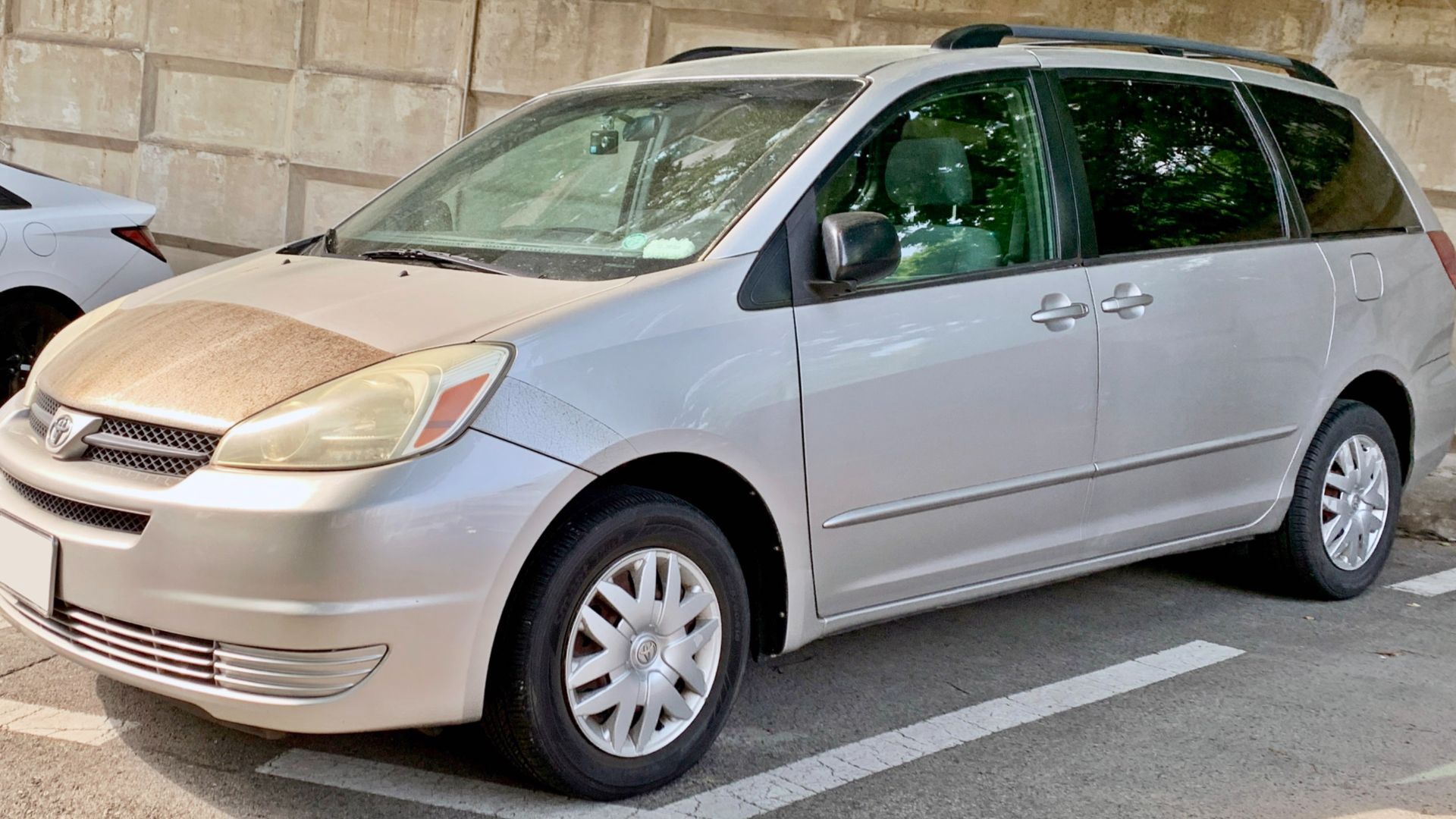 File:0 Toyota Sienna (XL20) 1.jpg