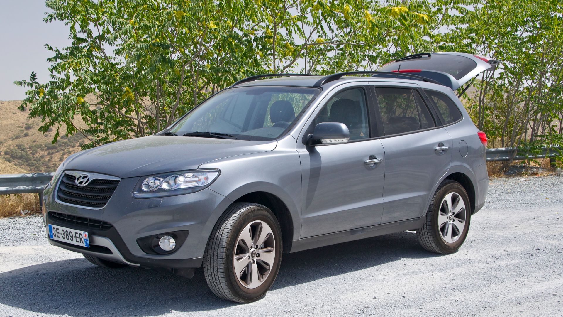 File:Hyundai Santa Fe 1.jpg