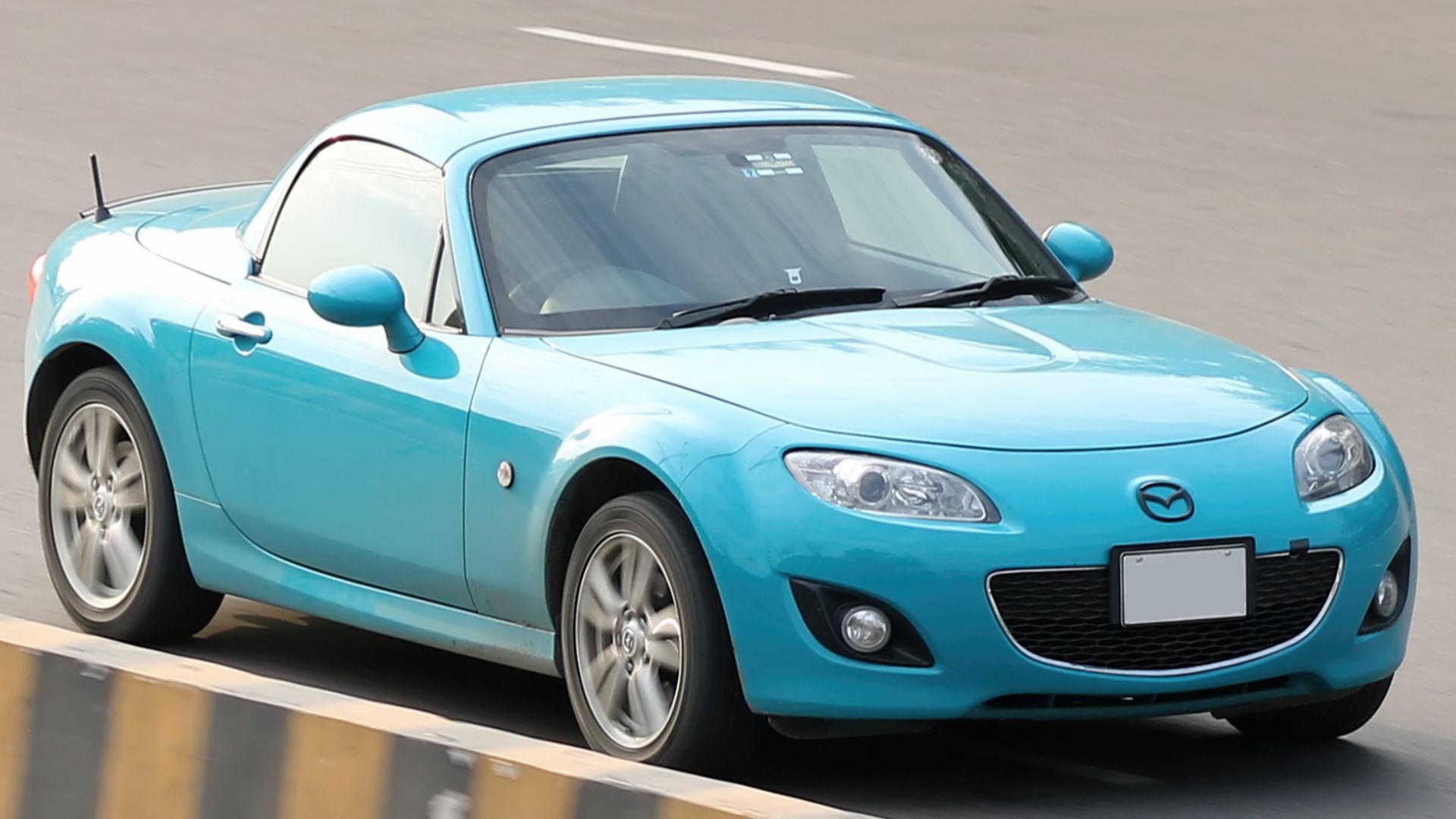 File:Mazda MX-5 Miata, Bangladesh (27653889468).jpg