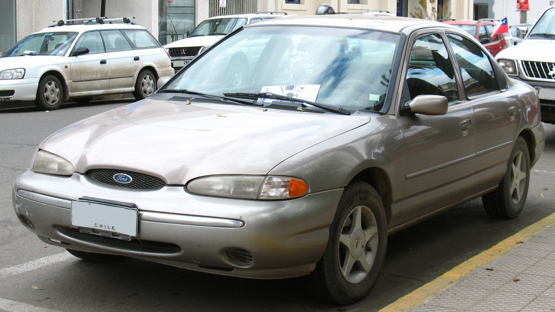File:Ford Contour 2.0 GL 1995 (9521526012).jpg