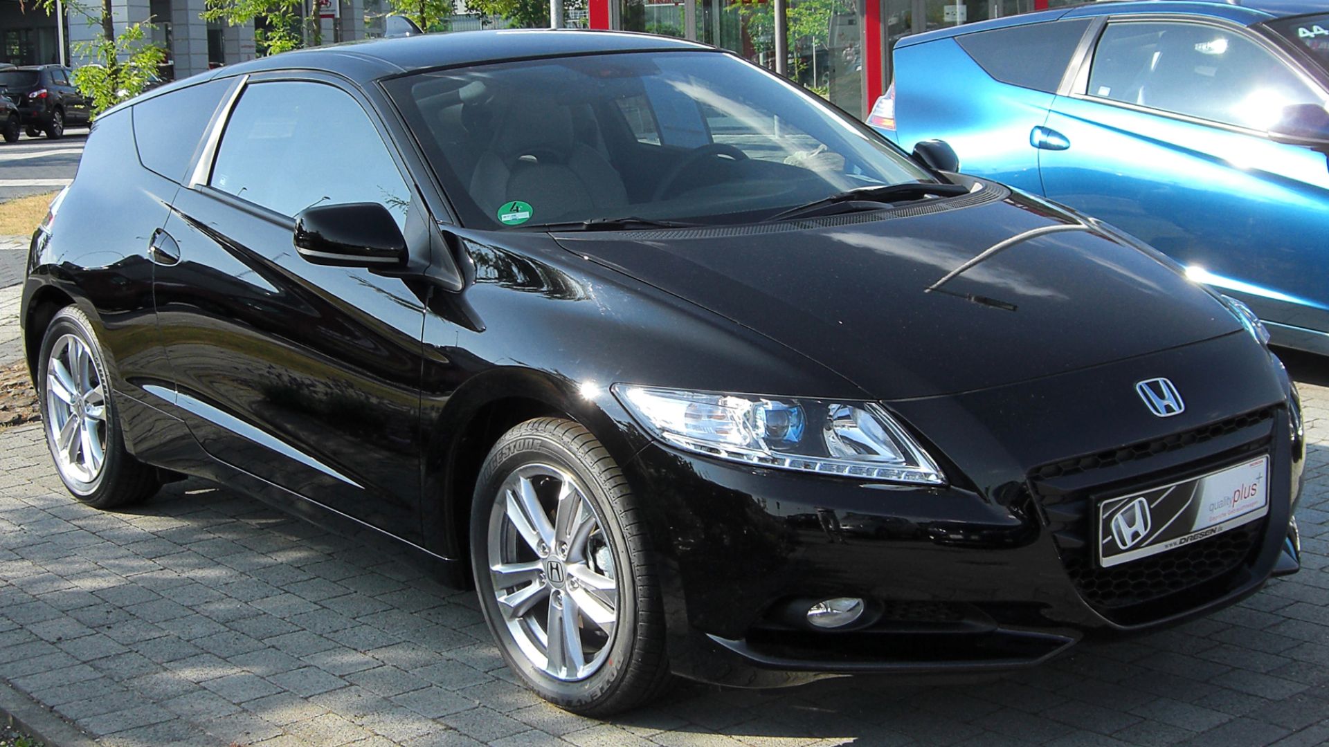 File:Honda CR-Z front 20100704.jpg