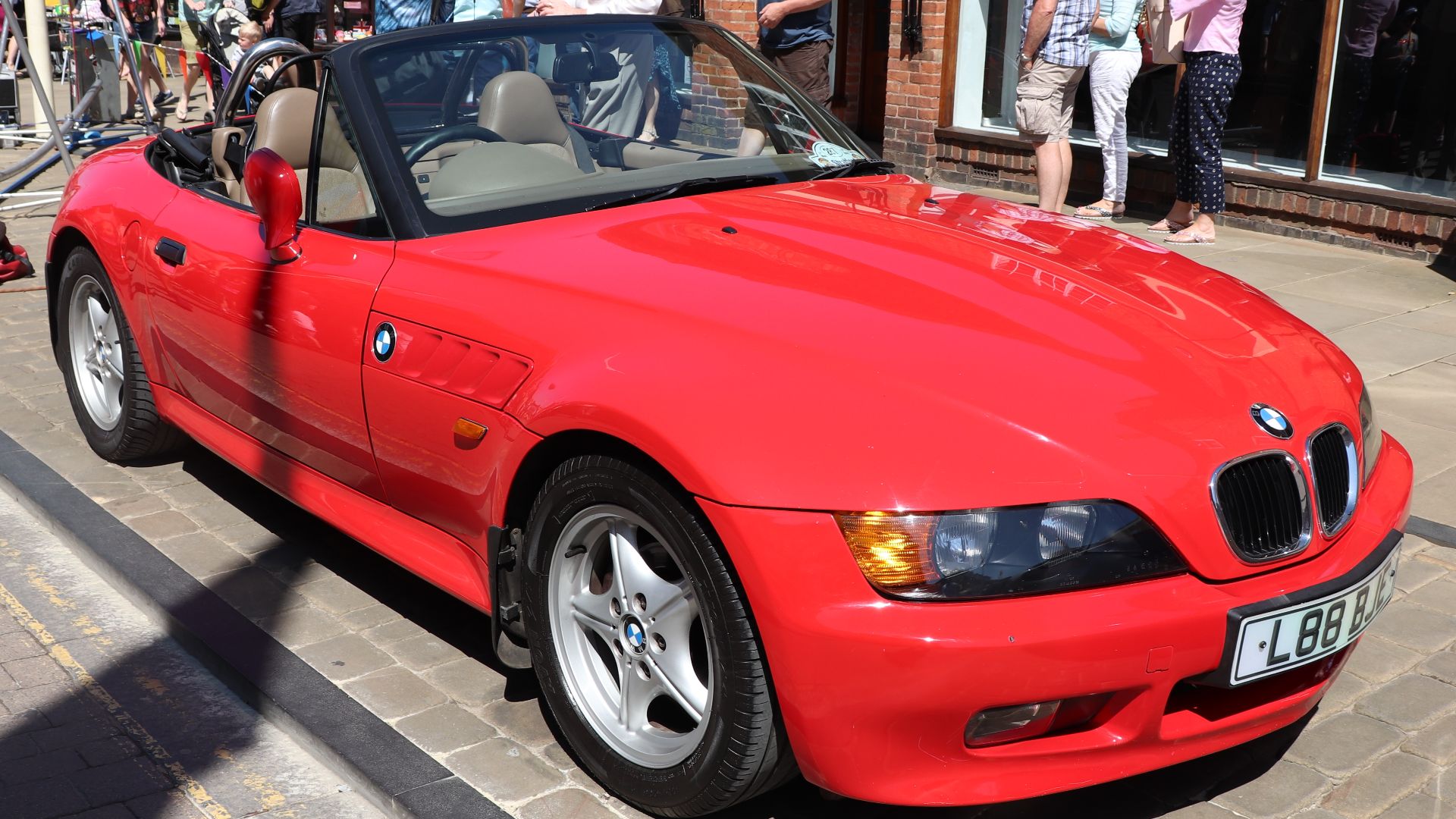 File:1997 BMW Z3 1.9.jpg