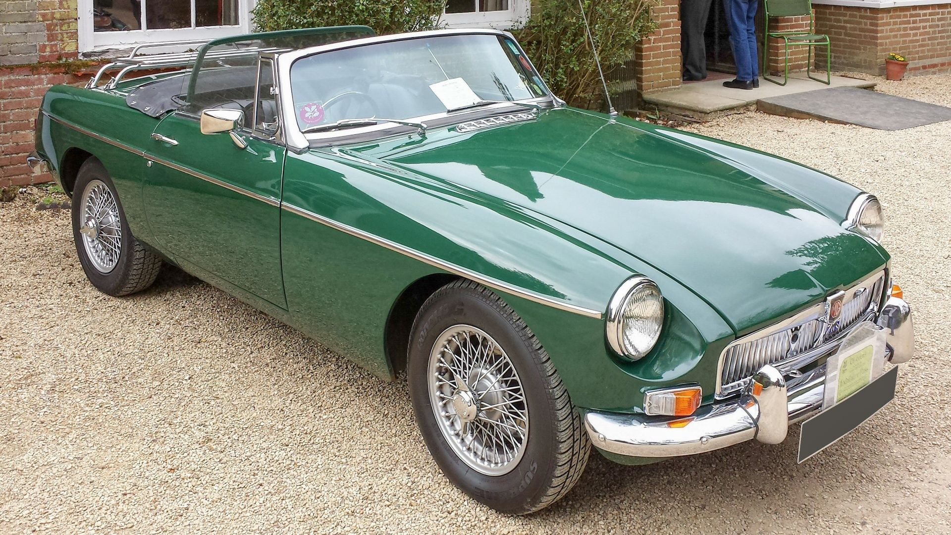 File:MG MGB open roadster 1969.jpg