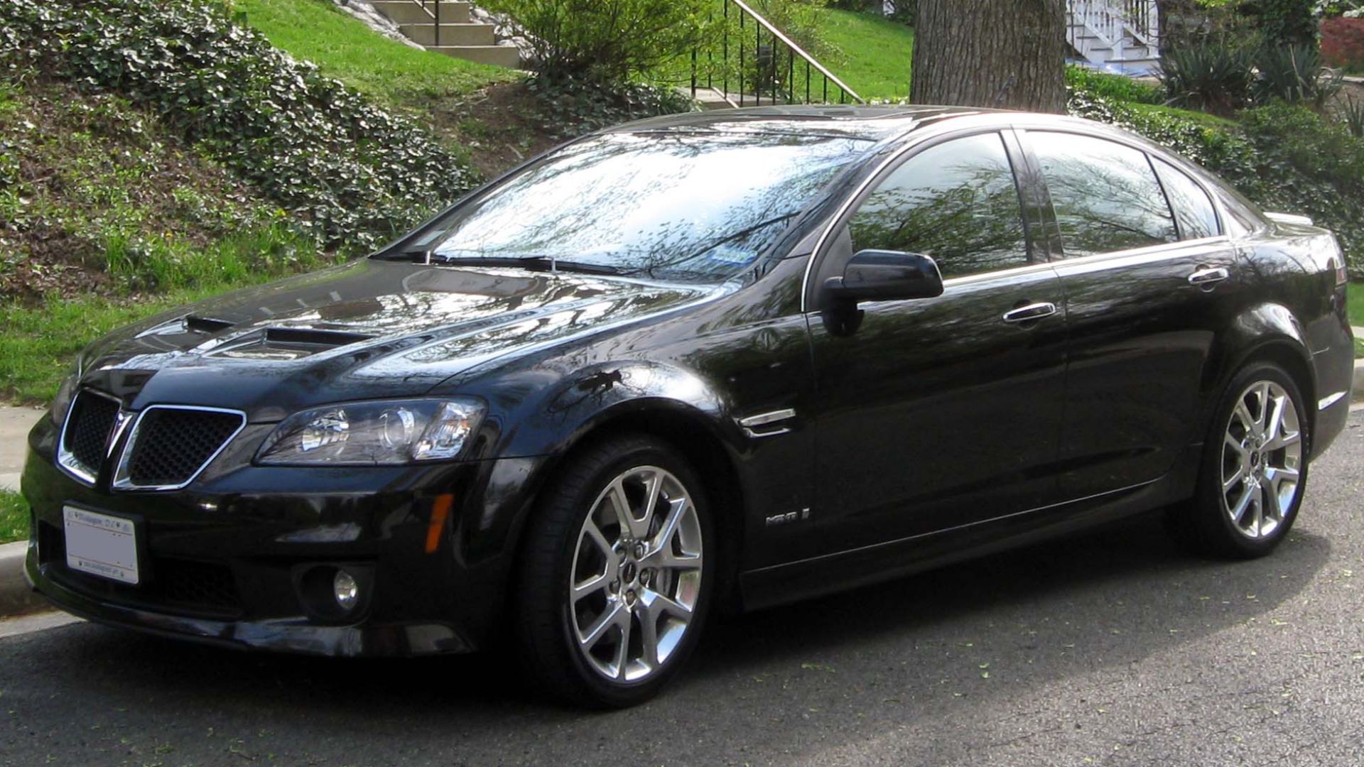 File:Pontiac G8 GXP -- 03-31-2012.JPG