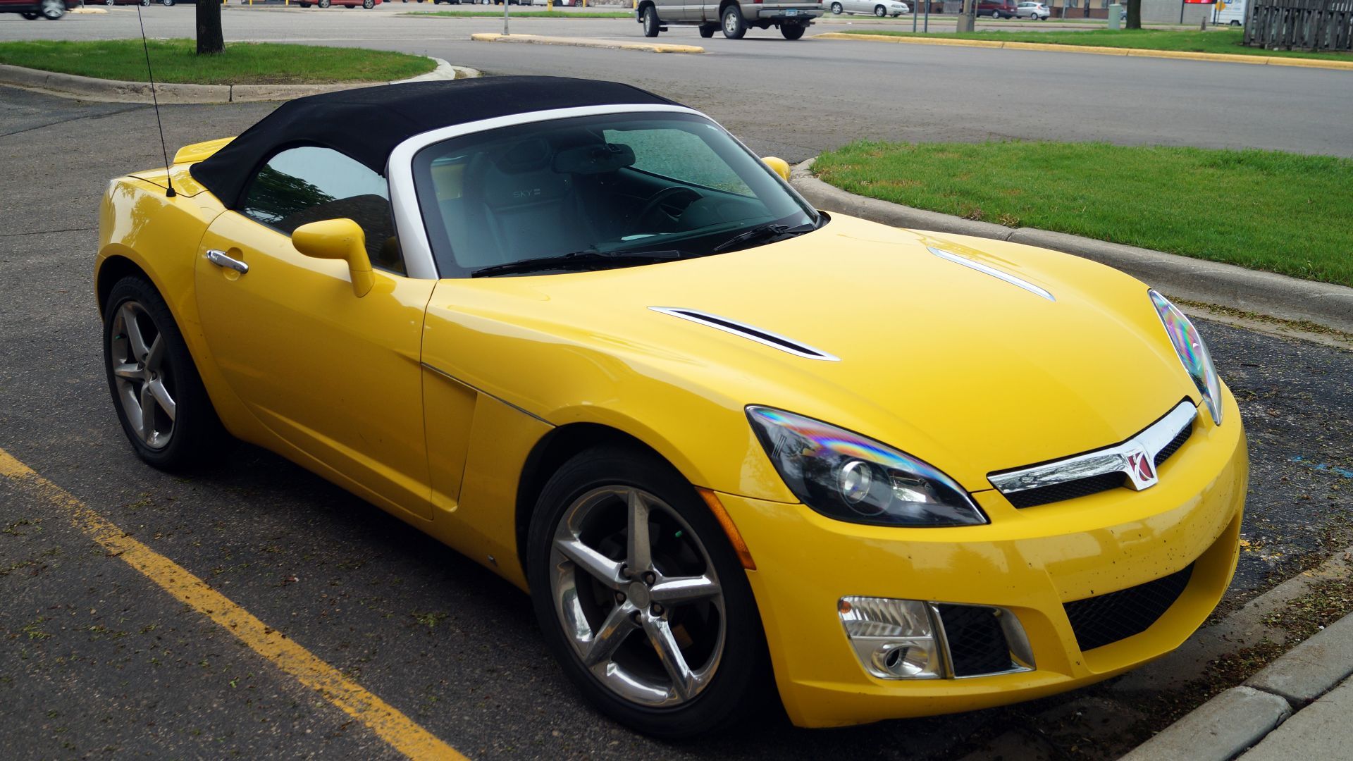 File:2007 Saturn Sky Red Line (26912197702).jpg