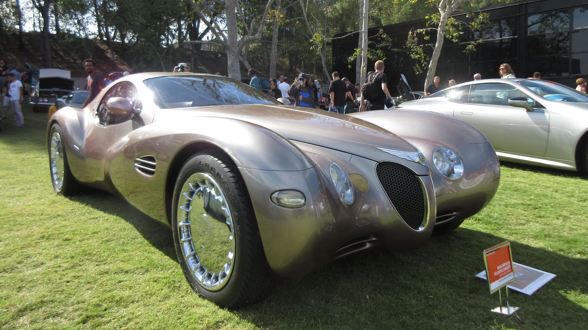 File:Chrysler Atlantic Concept.jpg