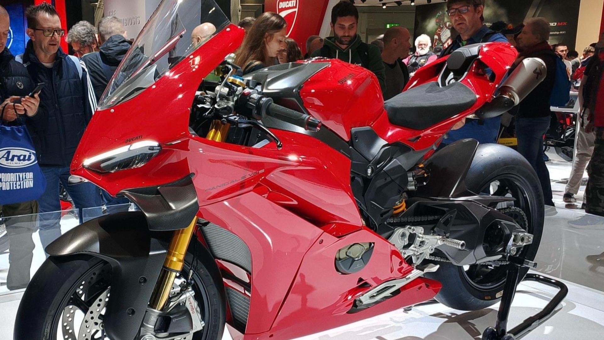 File:Ducati Panigale V4S 2025.jpg