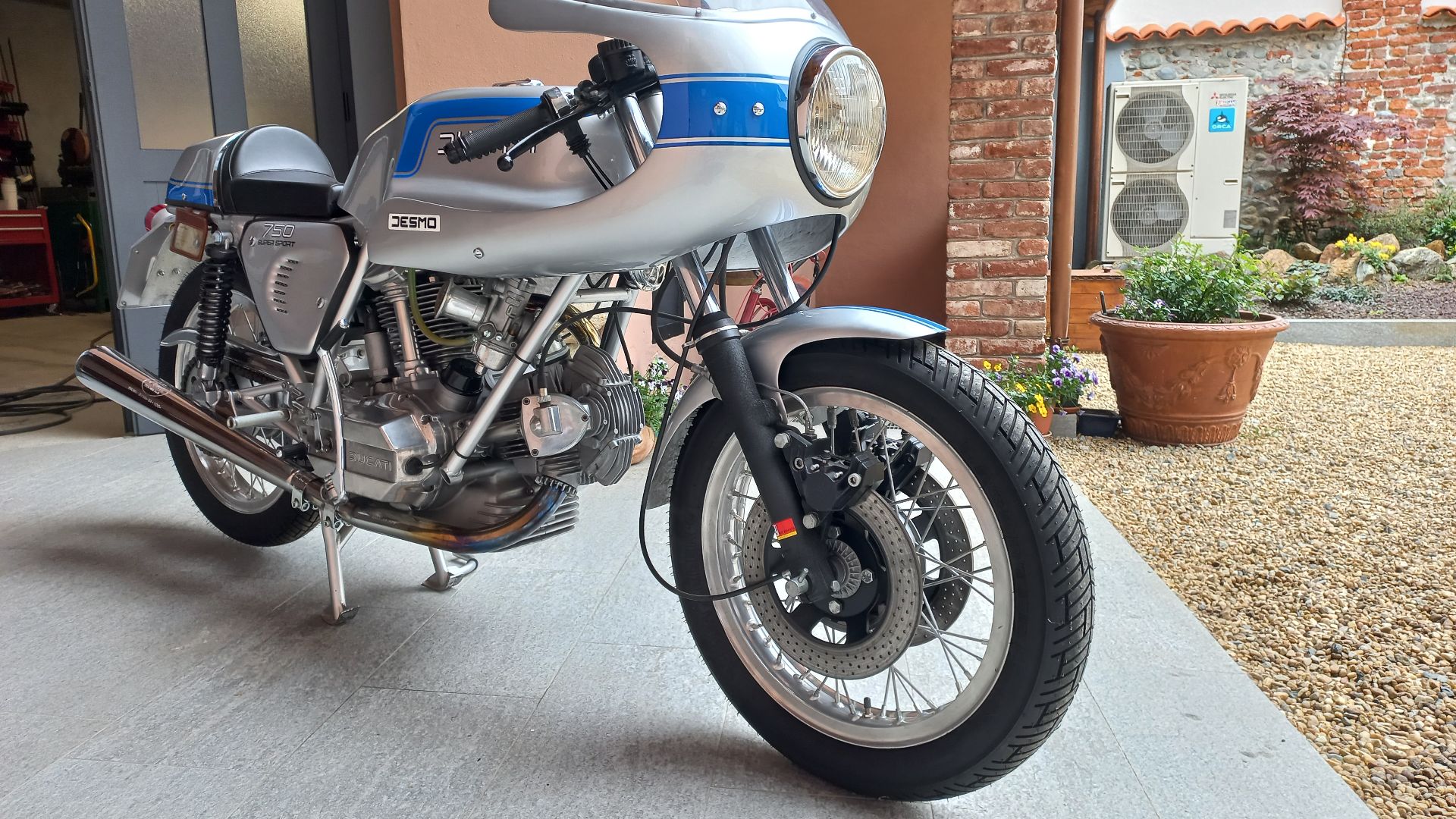 File:Pink Panther 750ss.jpg