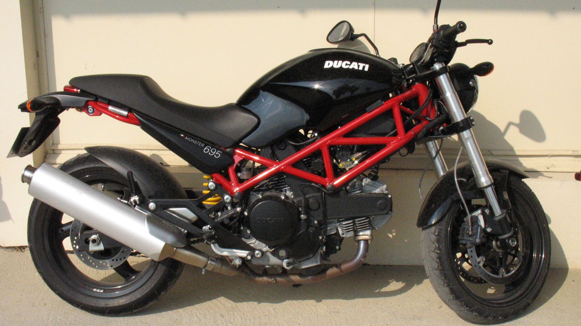 File:Monster 695.jpg