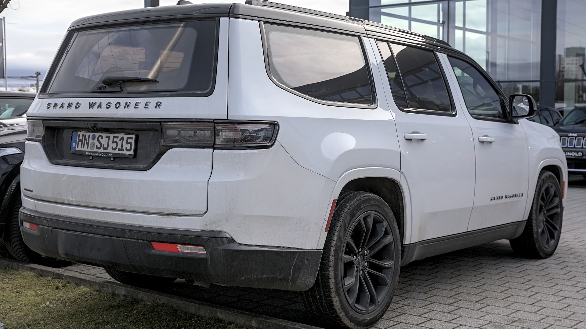 File:Jeep Grand Wagoneer (WS) 1X7A1913.jpg