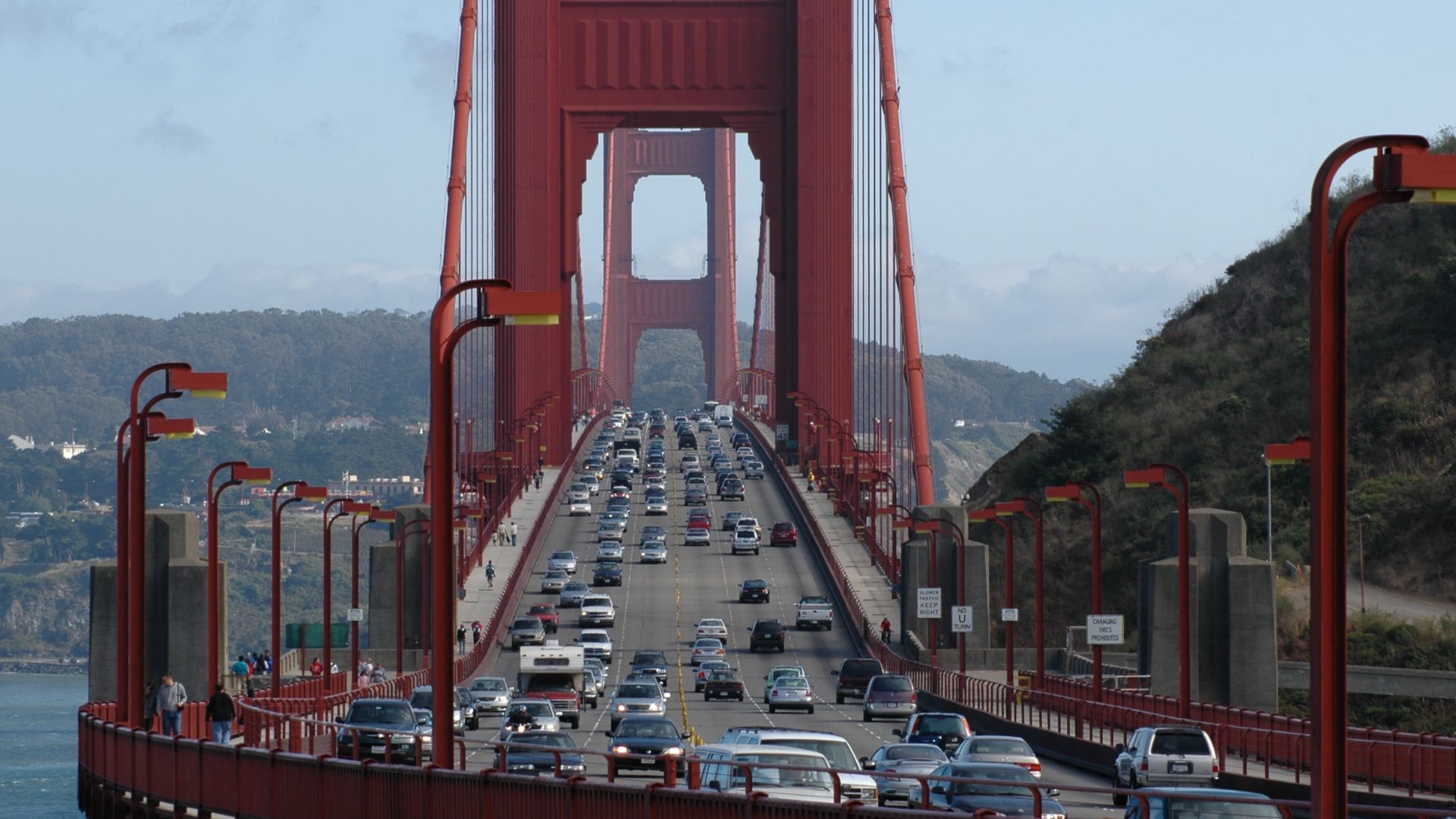 File:Golden Gate Bridge Front Traffic.jpeg