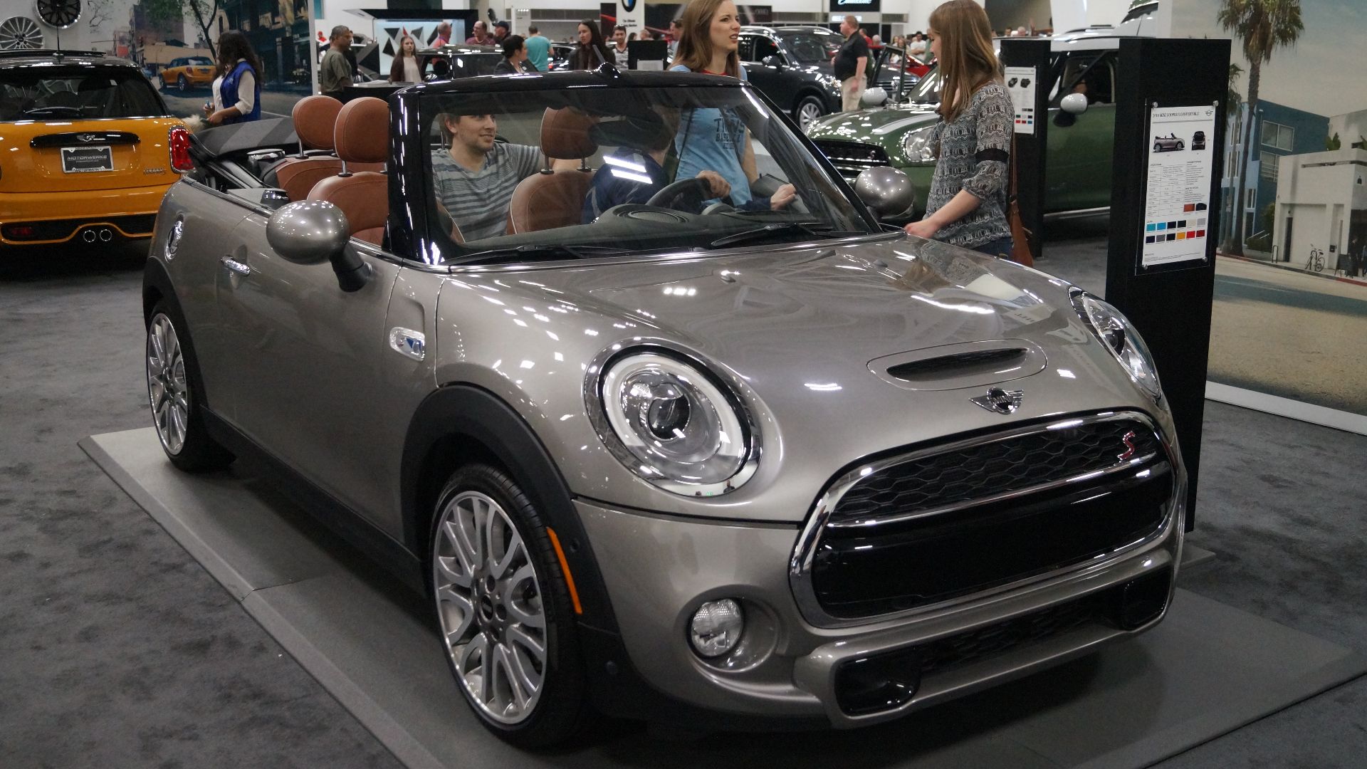 File:2016 Mini Cooper S Convertible (25144178813).jpg