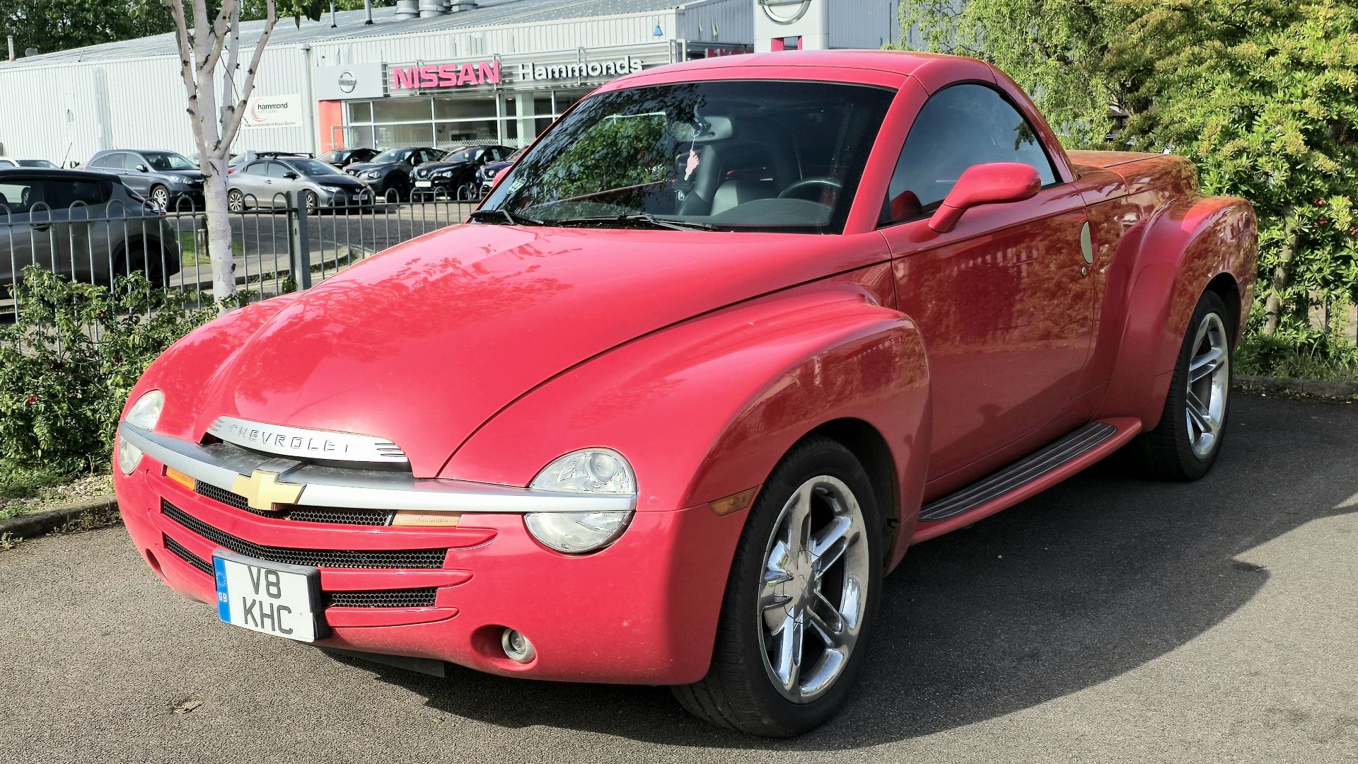 File:2005 Chevrolet SSR.jpg