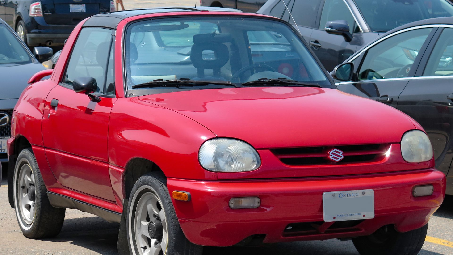 File:1996 Suzuki X-90 in Lava Red, front right (Queen Street 2023).jpg