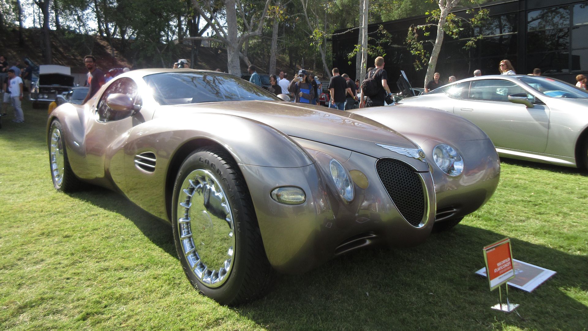File:Chrysler Atlantic Concept.jpg